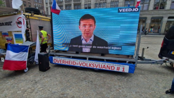 В Амстердаме требовали реализации Мирного плана украинского народа